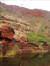 Orange boulder, Dales Gorge, Karijini NP, WA: by thomasz, Views[129]