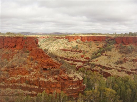A get together of gorges, Karijini NP, WA