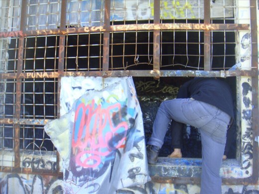 Break and enter, Old power station, Fremantle