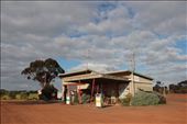 Roadhouse north of Stirling Range NP, WA: by thomasz, Views[245]
