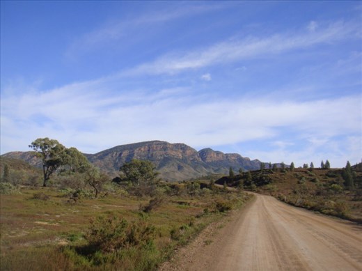 Toward the ABC-range, Flinders Ranges NP, SA