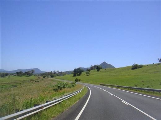 Towards Border Ranges NP, NSW