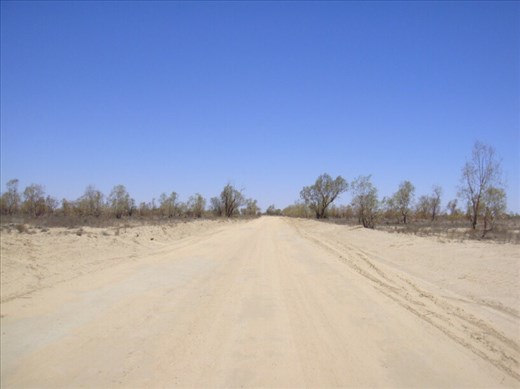 Going down the Old Strzelecki Track, SA