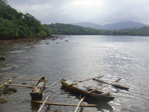 Canoes, Lumbumbu Bay, Malekula.