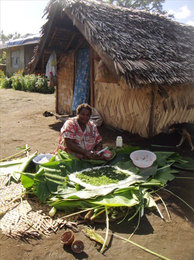 Our host preparing laplap, Lownelapen, Tanna.