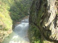 Relics of bygone mining activities, Karangahake gorge: by thomasz, Views[132]