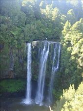 Standing on Omaru falls: by thomasz, Views[121]