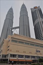 Petronas Twin Towers were taken at the every time and the every angle: by thuynguyen, Views[189]