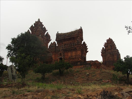 Mysterious tower Poklongarai