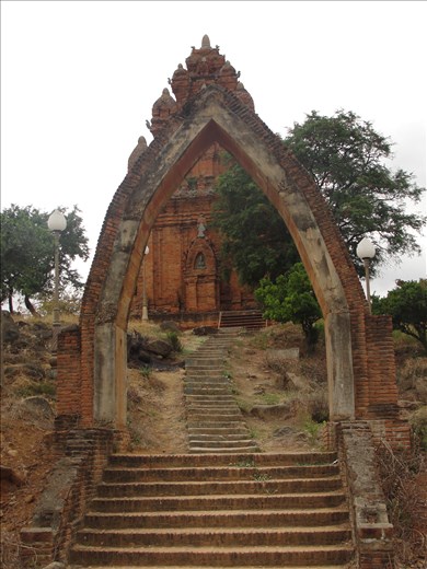 Mysterious tower Poklongarai