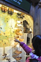 Traditional Dutch wooden clogs: by thuynguyen, Views[324]