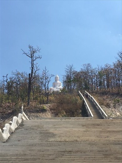Just a few more steps to go 😳 .
Pai, Thailand.