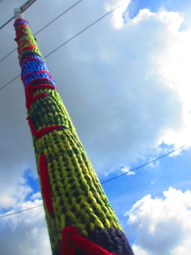 Even the street signs can get cold in this 