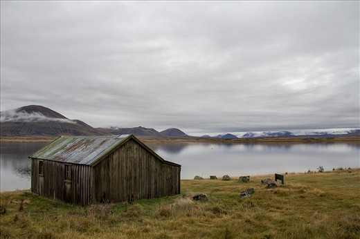Lake Emma Hut. A 120 year old shepherds hut, used for shelter in winter.