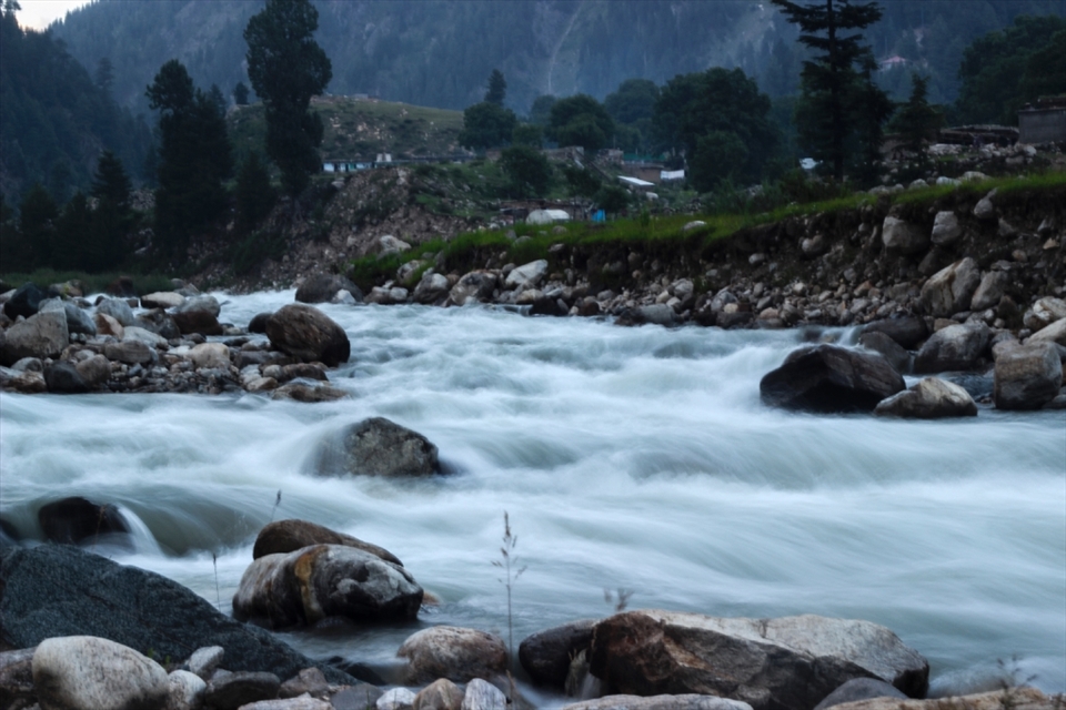 RIVER FLOWING IN KAGHAN .VALLEY ... KPK PAKISTAN