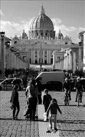 The impressive dome of St Peters cant impress everyone all the time.: by timothyprendergast, Views[202]