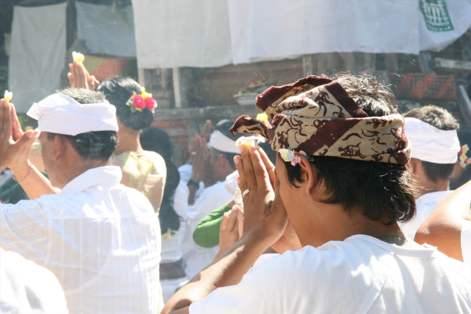 Prayer involves a ritual of infusing an intention of graduated and prayer into flower petals.