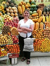 På frugtmarkedet i Quito. Spørg mig lige om jeg føler mig som en turist!: by tinast, Views[246]