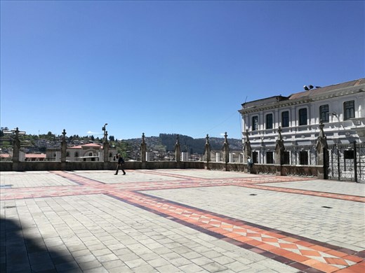 Pladsen foran Sydamerikas højeste kirke