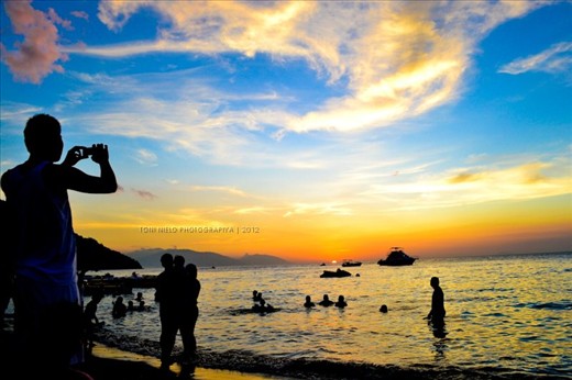 sunset in puerto gallera 