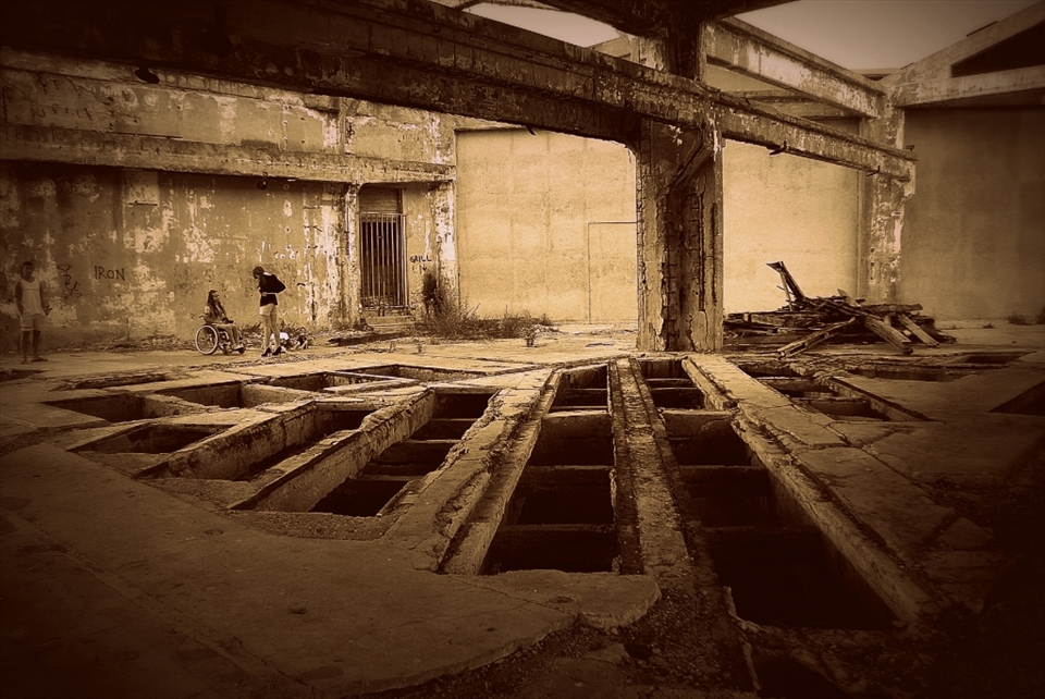 Torpedo machine with shape and structure as we know it today was invented by an officer of the Austro-Hungarian Navy, Croat Ivan Blaz Lupis Vukic, 1860. calling it  Coast Lifeguard.