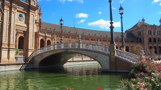 Grounds of government buildings