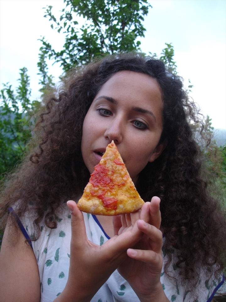 Me, impressed by the Italian pizza!