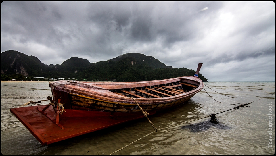When the tide turns low its my time to rest at Phi Phi