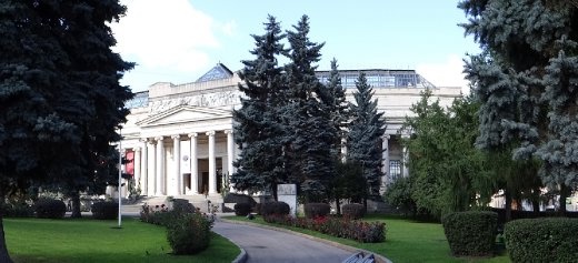 The entrance to the Pushkin Art Museum