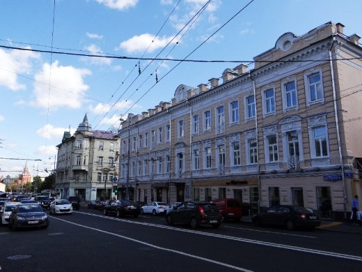 Walking away from the Museum towards the Kremlin
