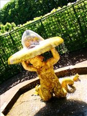 A golden cherub fountain: by treefrog, Views[182]