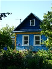 Love the brightly coloured houses dotted around the small town: by treefrog, Views[218]