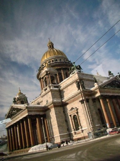 Saint Isaacs Cathedral right next to the Neva River