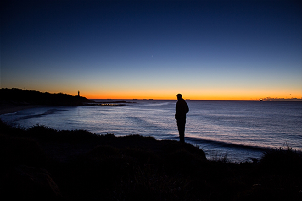 Tim looking from the point analyzing the surf
