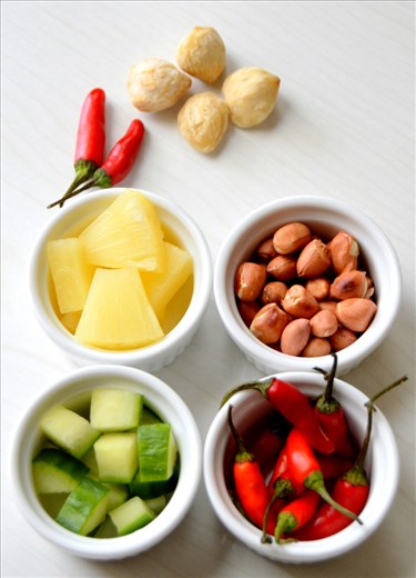 Most important ingredients portrayed to give this dish its unique taste profile