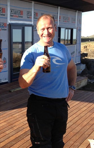 Hongi (Gavin Stewart)