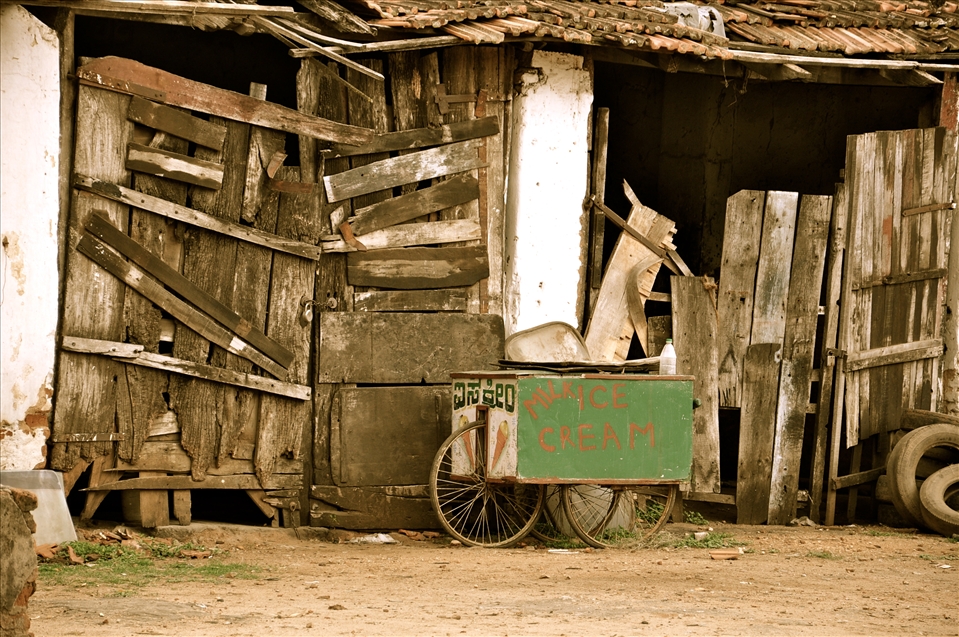 Maysore, India 47 degrees but I decided not to buy this ICE  CREAM.