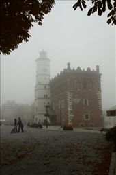 Town hall, Sandomierz on a foggy morning: by vagabonds, Views[566]