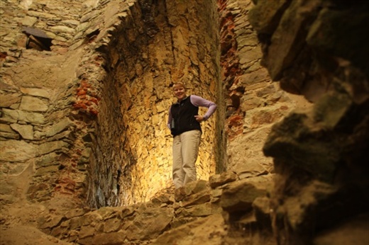 Connie in one of 52 rooms, Krzyztopor Castle 