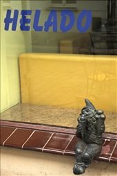Dwarf at ice cream shop, Old Town Wroclaw: by vagabonds, Views[625]
