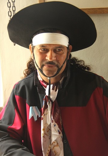 Un Hombre, Día de la Tradición