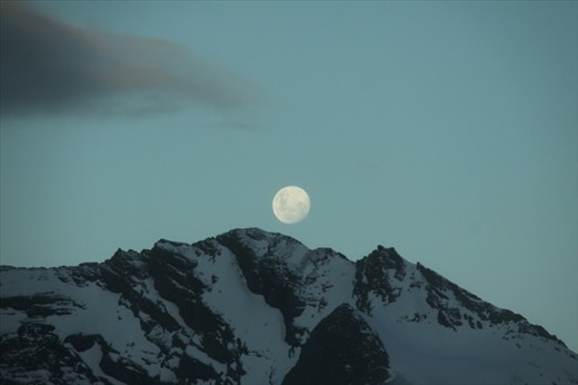 Moonrise over S. Georgia Island