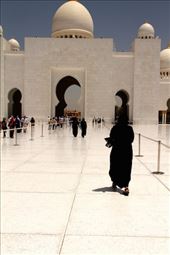 Which one is Connie? Sheikh Zayad Grand Mosque, Abu Dhabi: by vagabonds3, Views[492]