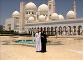 John and Connie, Sheikh Zayad Grand Mosque, Abu Dhabi: by vagabonds3, Views[525]