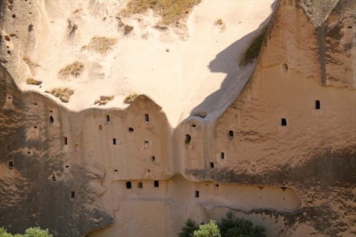 Hiking Firinasma Valley