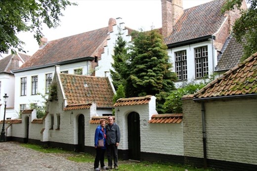 Beguinale Community, Brugge