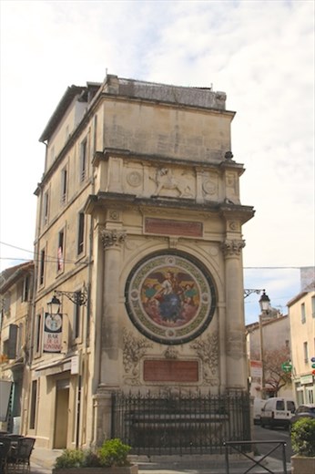 Fontaine A. Pichot, Arles