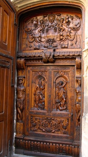 Chestnut door, Church of St. Pierre, Avignon