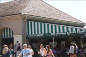 Cafe du Monde, New Orleans: by vagabonds3, Views[442]