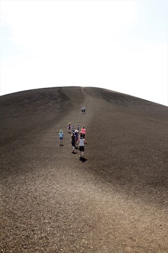 Hiking and extinct volcano, Craters of the Moon National Monument